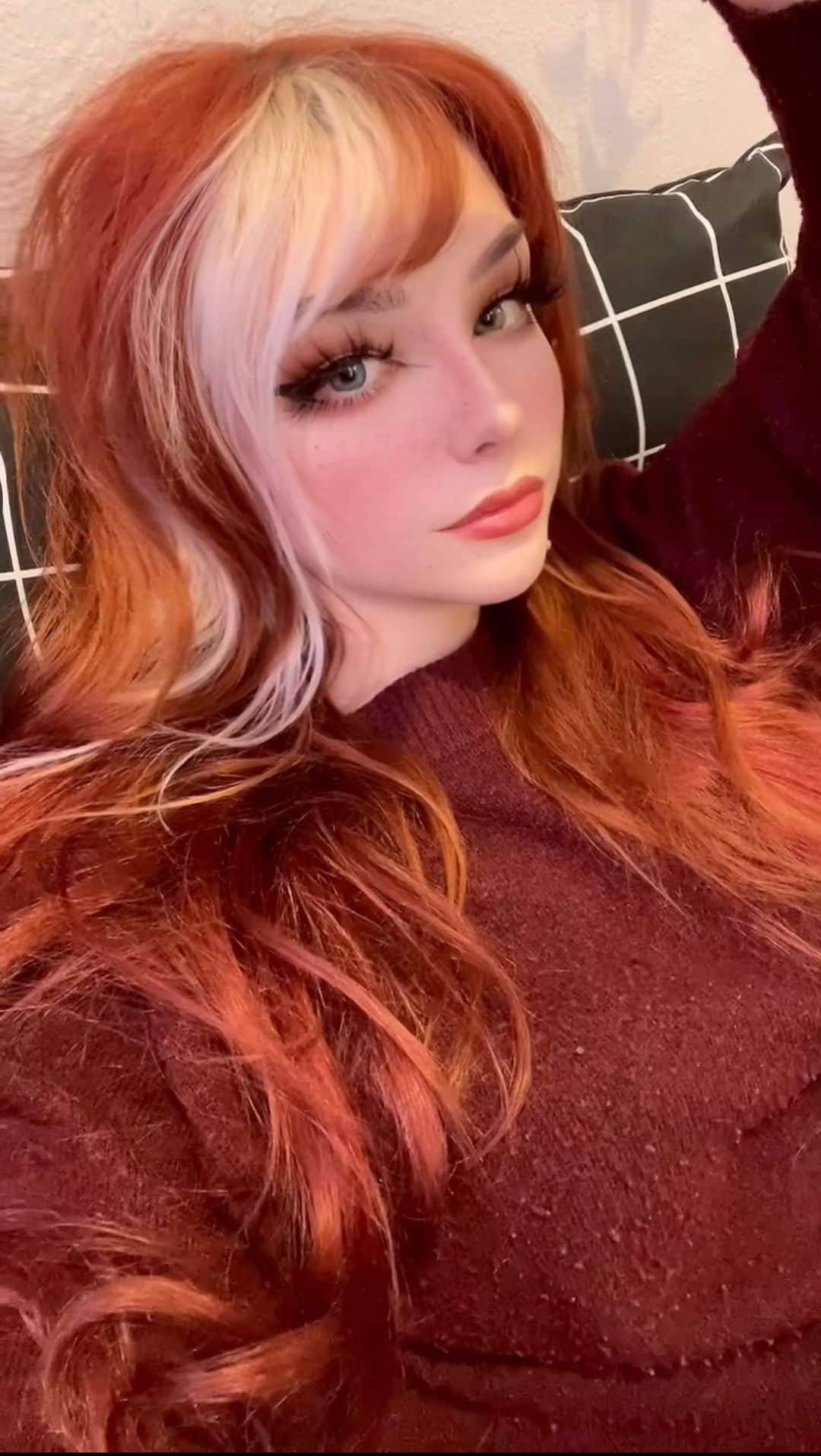 Nicole Eevee Davisのインスタグラム：「An invisible struggle. Vulnerable feelings I feel will speak to those it needs to reach.」