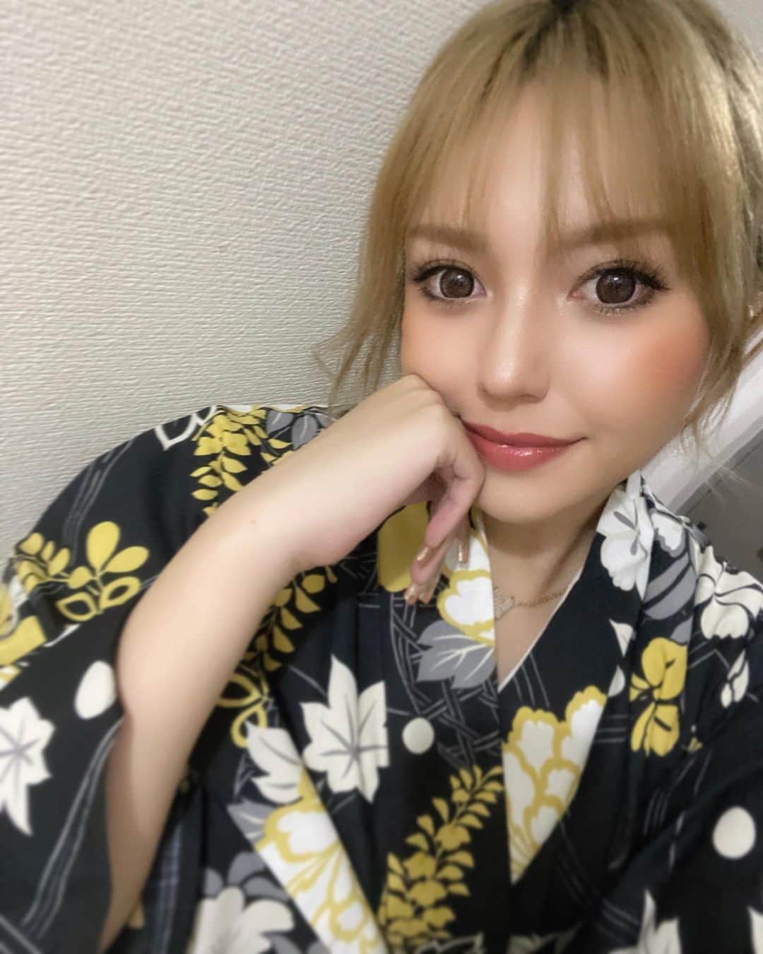 南斗最後のユリアのインスタグラム：「👘♡  #花火大会 #浴衣ヘア  #ギャル #ハーフ #浴衣」