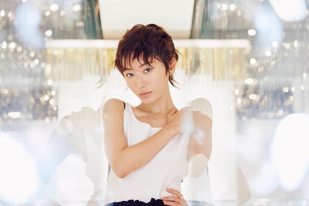 松本まりかのインスタグラム：「ただいま。 変わらずに待っててくれたみんなありがとう。  さ、進もう！ #500」