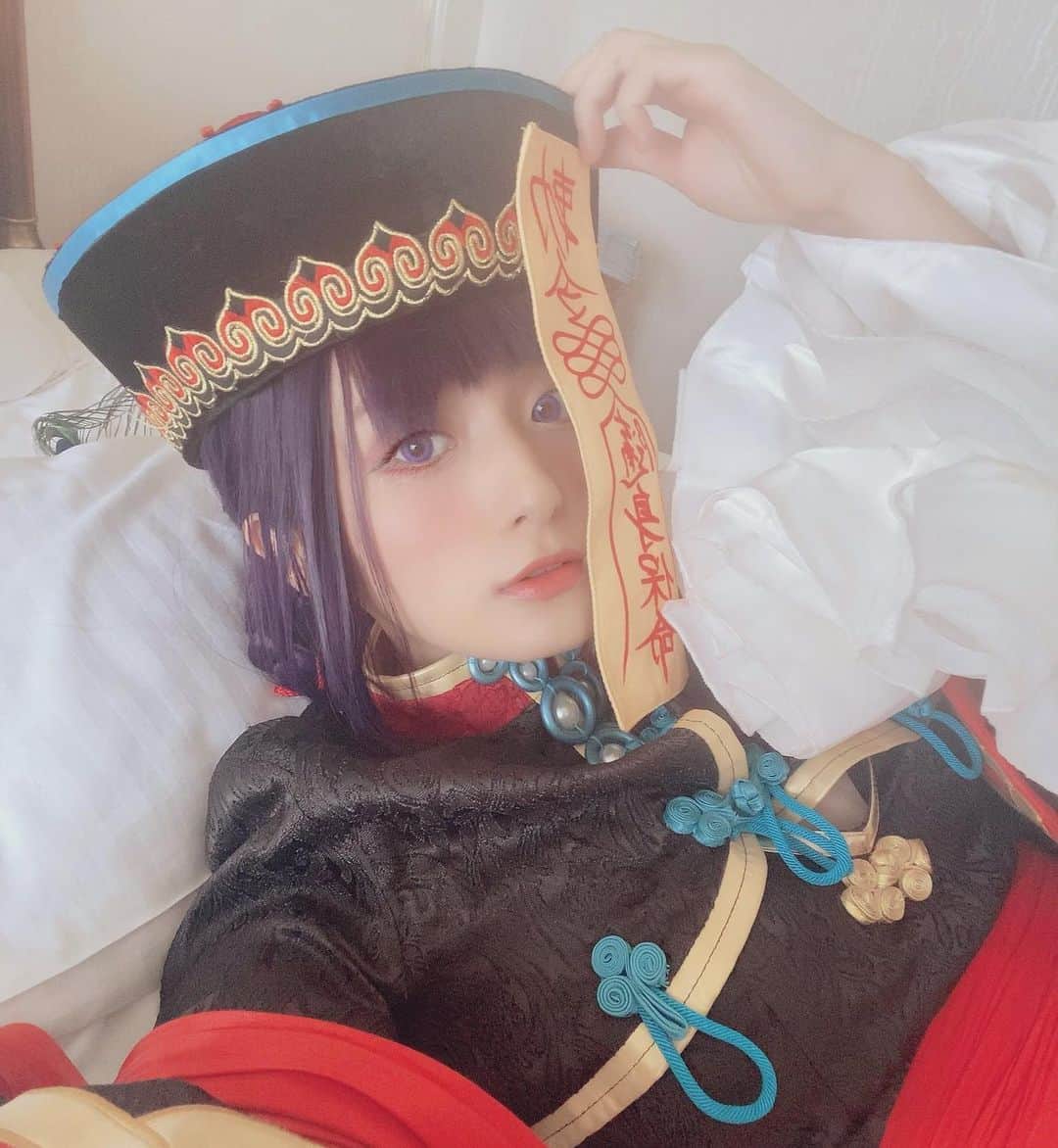 吉良りんのインスタグラム：「. 懐かしい写真を上げる( ･̆-･̆) 紫の髪の毛にしたい( ･̆-･̆) . #コスプレ #キョンシー #紫髪」