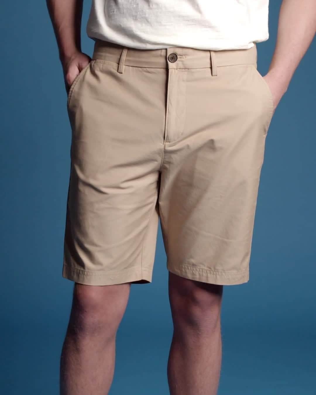 ベンシャーマンのインスタグラム：「Our range of shorts are designed to be durable, comfortable and styled with fashion in mind.  #BenSherman #chinos」