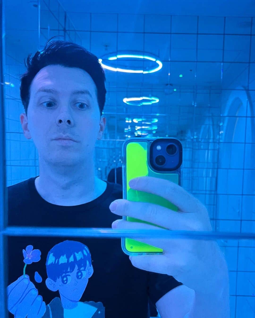 フィル・レスターのインスタグラム：「snazziest toilet of the month」