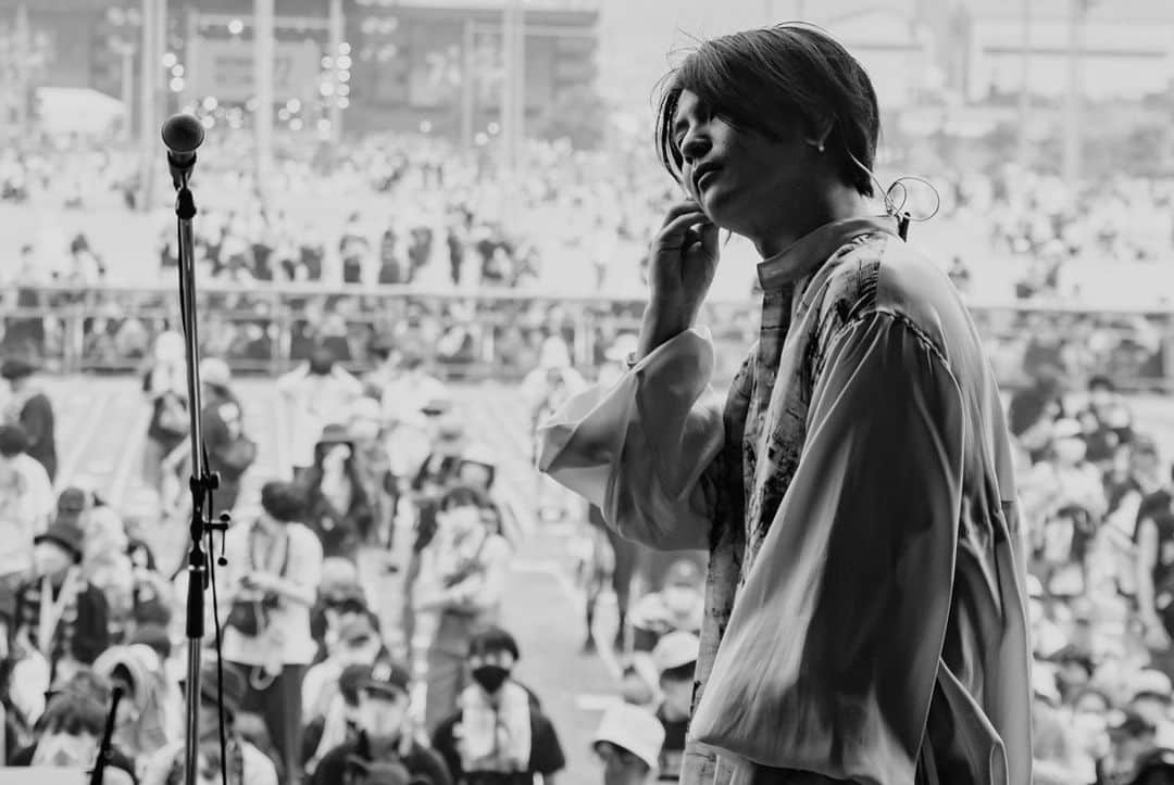 滝口大樹さんのインスタグラム写真 - (滝口大樹Instagram)「2022.8.12  ROCK IN JAPAN FESTIVAL 2022  rehearsal.  photographer:@kawado_photo #感覚ピエロ #rijf2022  #rijf  #Sugiguitars #SugiBass  #instabass #daddario #NYXL」8月13日 22時50分 - daiki_bass5