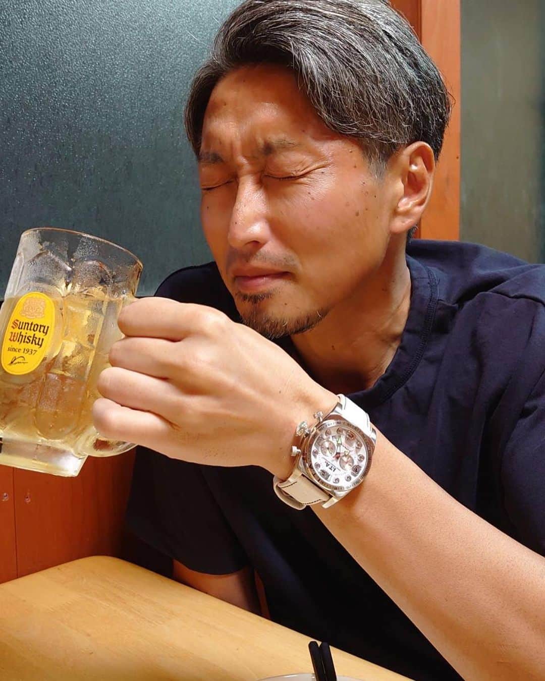大野篤史さんのインスタグラム写真 - (大野篤史Instagram)「45歳初日も"濃い"1日でした。  #お祝いメッセージありがとう😊 #around50 #お気に入りの腕時計  @lsd_hiroshima  @i.t.a.watch_jp」8月13日 18時46分 - atsushi.0812