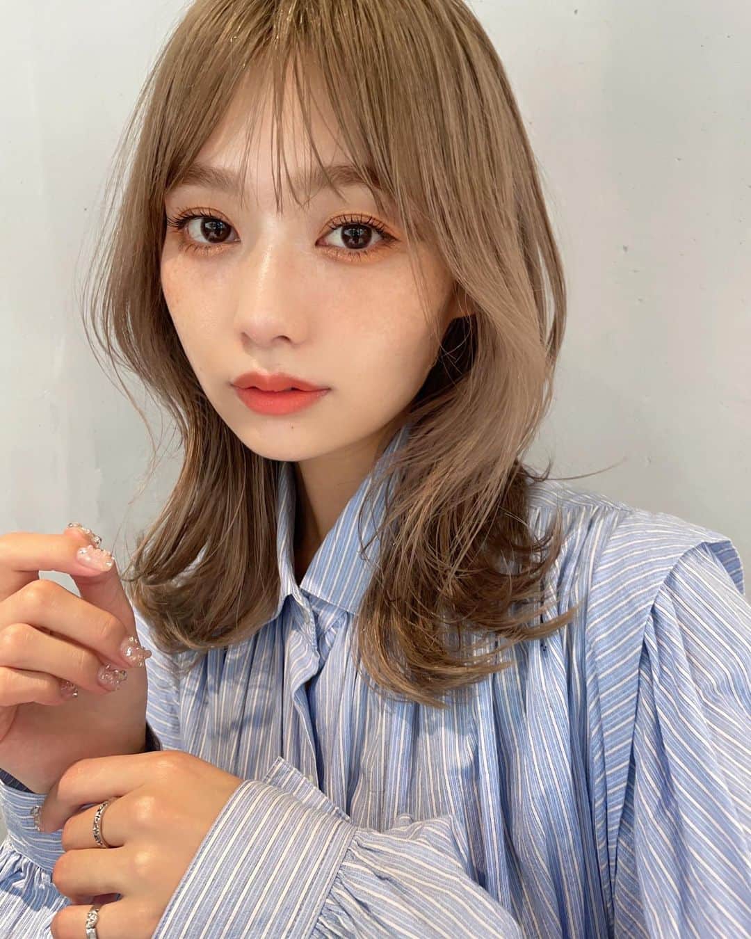 鈴木凪沙のインスタグラム：「1ヶ月半で7キロ痩せた✌︎✌︎」