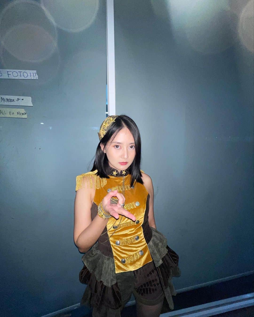 ナタリアさんのインスタグラム写真 - (ナタリアInstagram)「Okeee acara ini tepat 1 minggu yg lalu heheh Love love ❤️💙  #jkt4810thannivconcert」8月13日 20時08分 - nananat