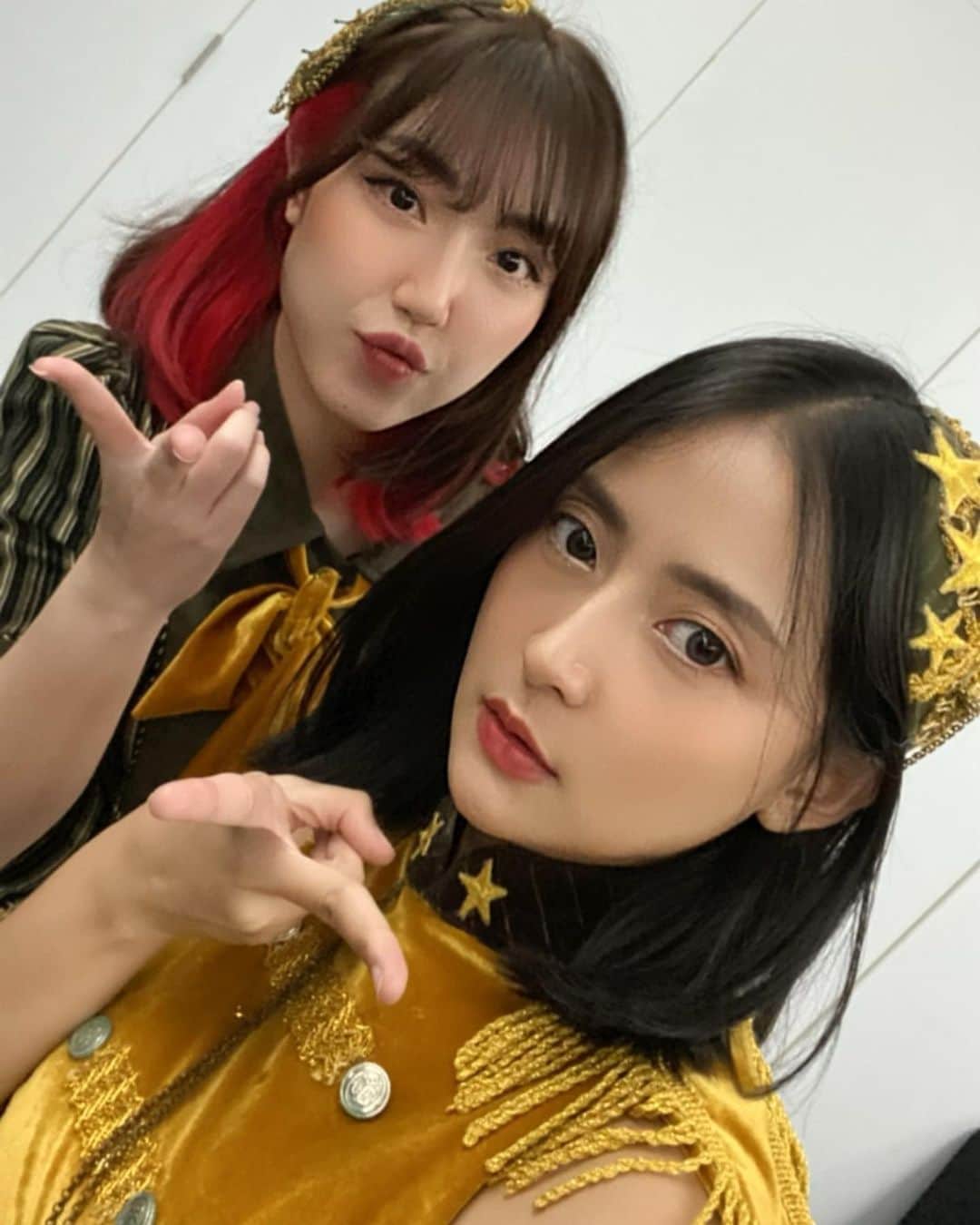 ナタリアさんのインスタグラム写真 - (ナタリアInstagram)「Okeee acara ini tepat 1 minggu yg lalu heheh Love love ❤️💙  #jkt4810thannivconcert」8月13日 20時08分 - nananat