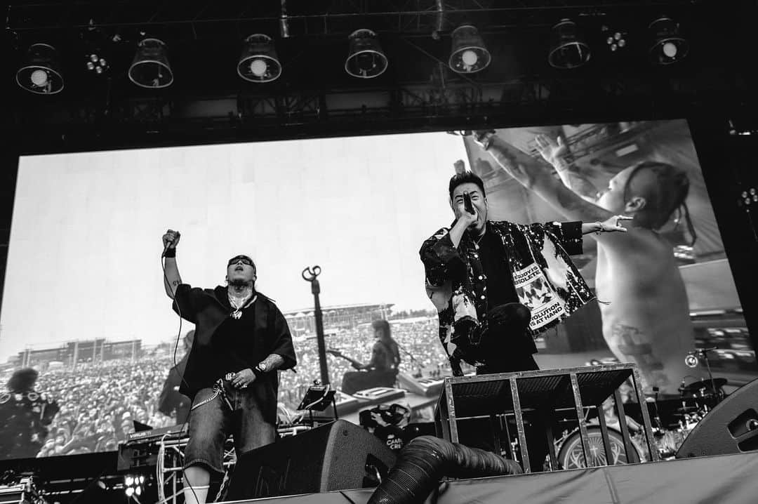 Kenta Koieのインスタグラム：「4番代打Crossfaith場外ホームラン打って来ました。 来年は皆んなでcoldrainをアチアチで迎えてあげてください🔥  Photo by @takeshiyao」