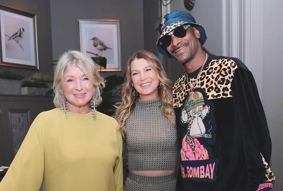 エレン・ポンピオのインスタグラム：「Congratulations @marthastewart48 on the opening of @thebedfordbymarthastewart! It’s absolutely fabulous✨」