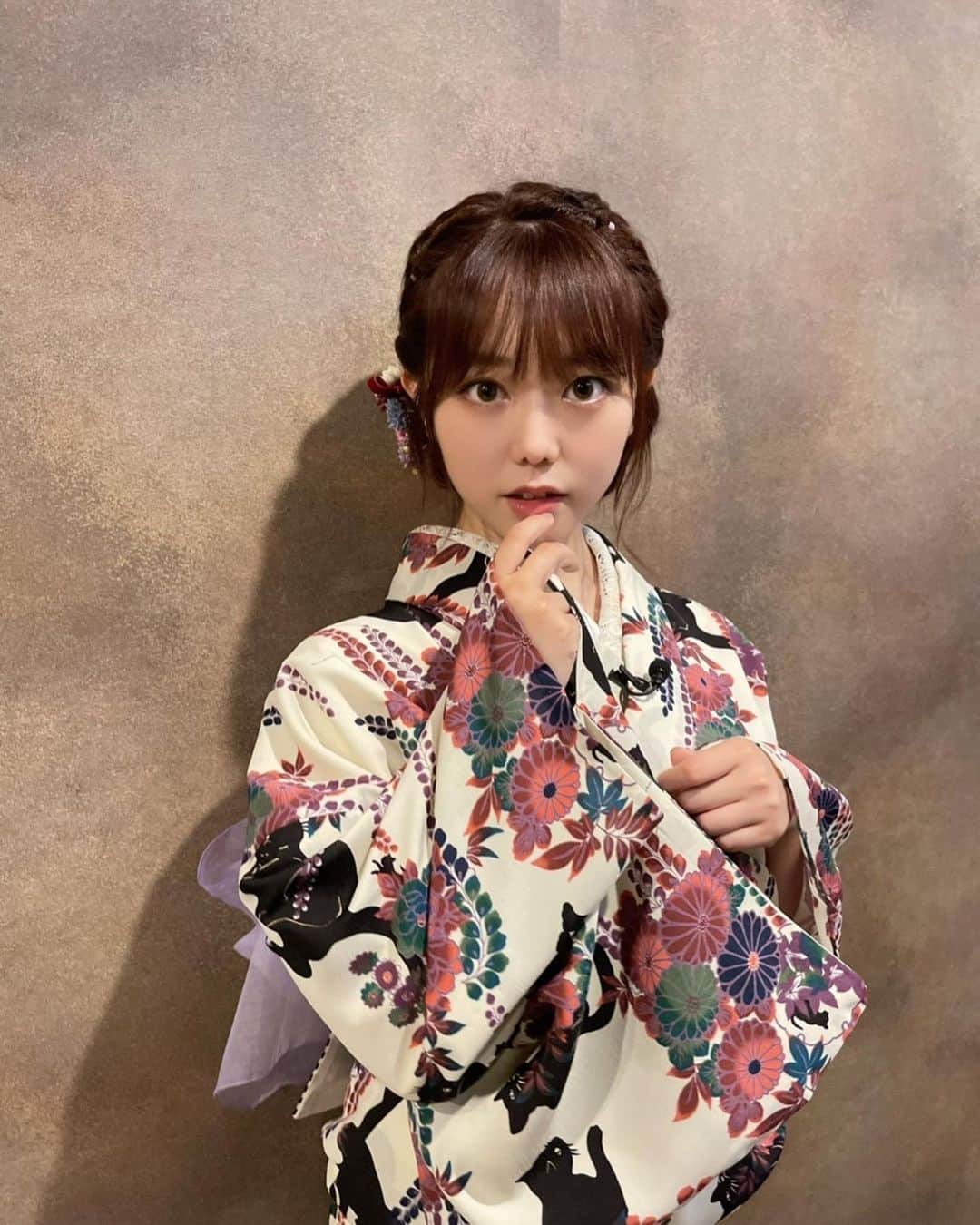 峯岸みなみのインスタグラム：「今年は可愛い浴衣を沢山着ることができました。 どれが好きですか？」