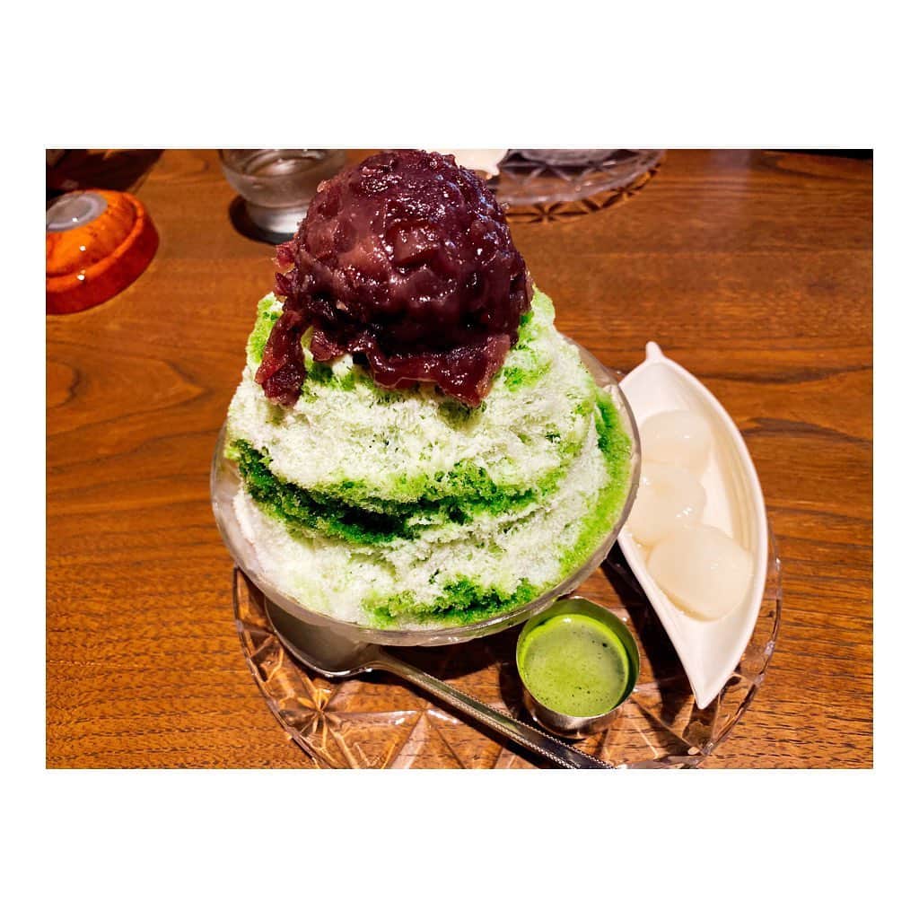 中山こころのインスタグラム：「🍧💚  #抹茶ミルク金時  #涼をおすそ分け」