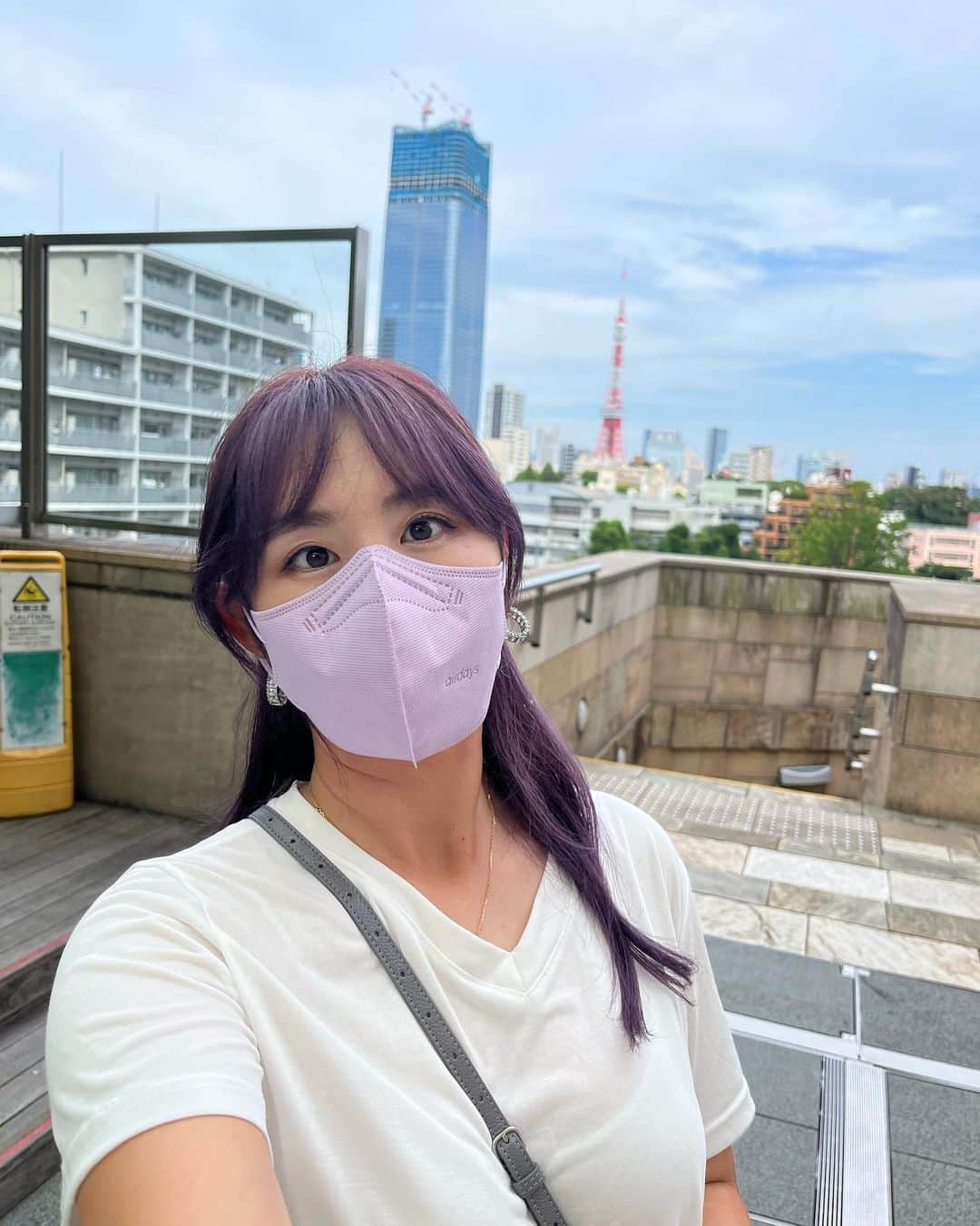 ペ・ソンウさんのインスタグラム写真 (ペ・ソンウInstagram)「 도쿄타워랑 셀카찍음 ㅋㅋ 자존감 지키미가 올리래서 올림😆