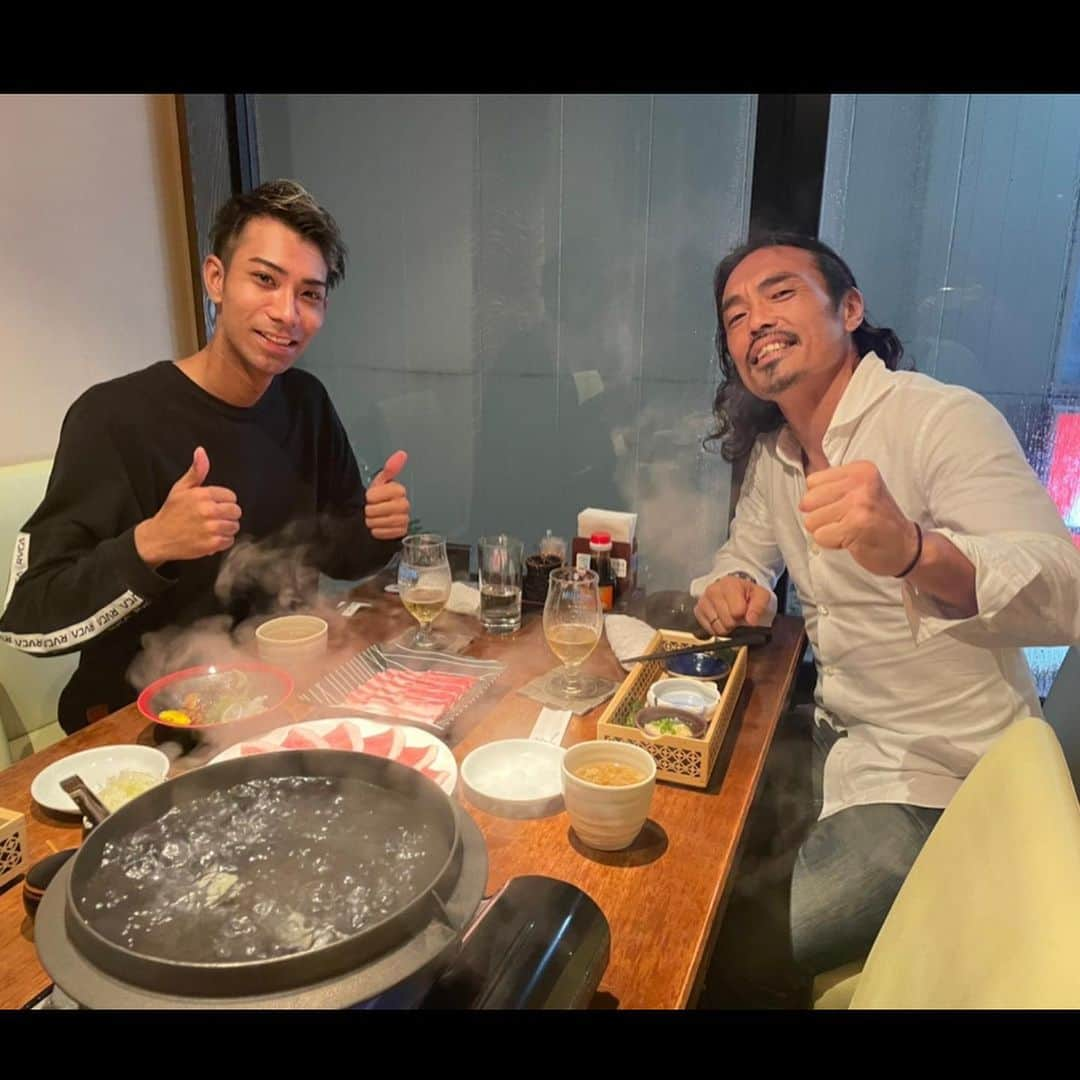 相内誠のインスタグラム：「RISE戦で拳を交えた安孫子さんとお食事をさせて頂きました🍽  試合では負けたからこの日はお酒でKOさせてやろうと思ったけどまさかのお酒も強くて無理でした🤣ww  @ajito_daisuke さんも途中から参戦して頂きさらに楽しい会になりました🥰！！  有難う御座いました🙇✨  めちゃめちゃ美味しいので皆さんも是非🥩  @ajito_daisuke  @abitakamasa   #黒豚しゃぶしゃぶあじと  #試合ぶりの再会 #桃白白 #タオパイパイ #感謝」