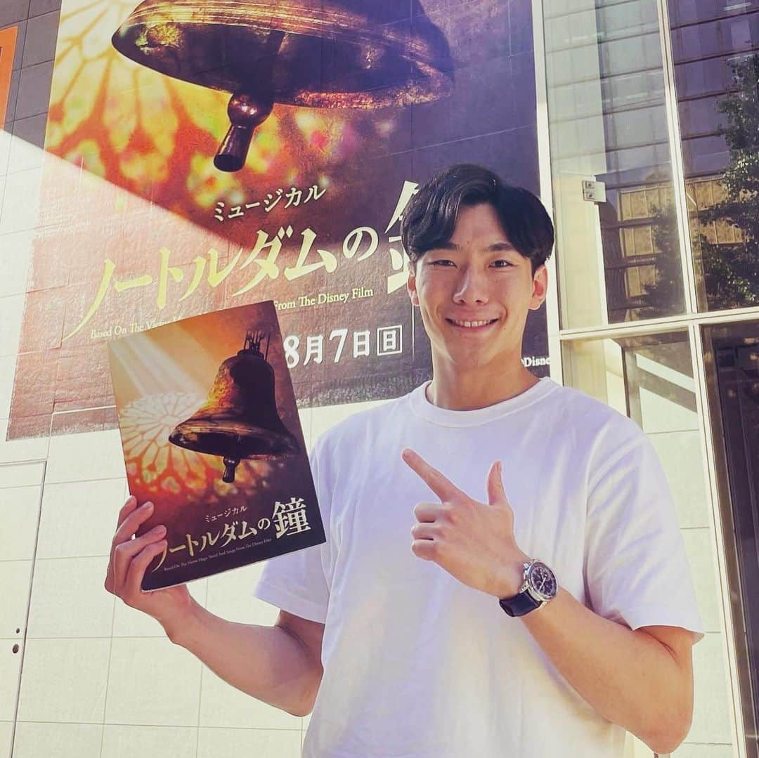 小沢光葵のインスタグラム：「. 劇団四季『ノートルダムの鐘』🔔  横浜公演、2回目の鑑賞。  元気もらえます🙌  #劇団四季 #ノートルダムの鐘 #劇団四季オタク #ミュージカル大好き #ミュージカルオタク #陽射しの中へ #元気もらえます #次は地方へ #1人で行こうかな #アナウンサー」