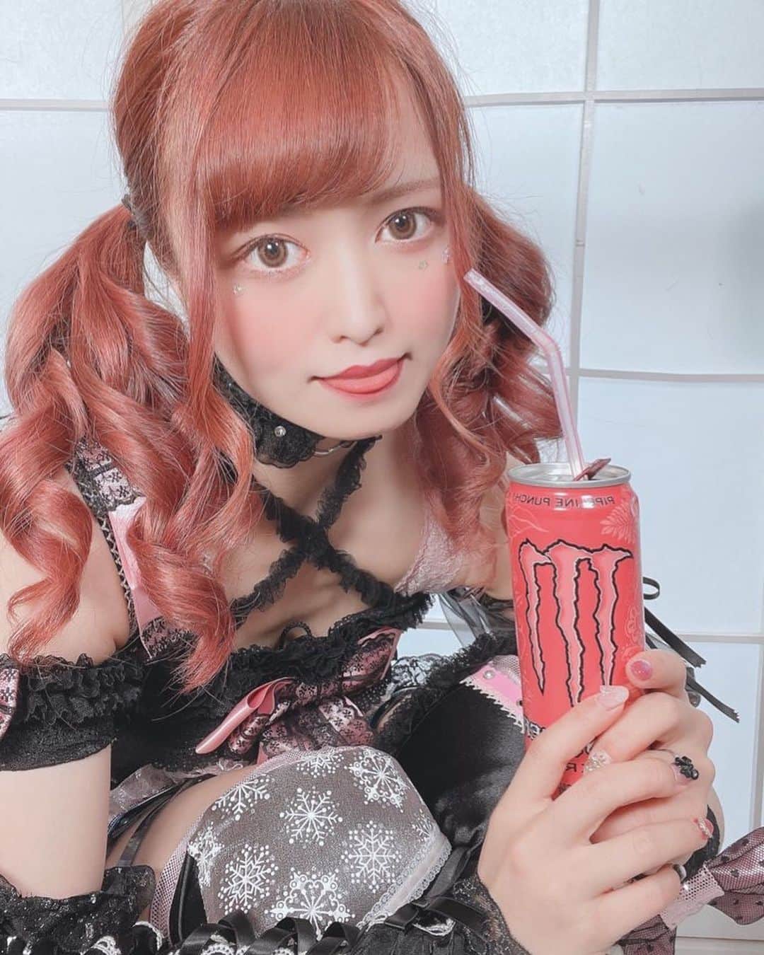 入江綾乃のインスタグラム：「. . . . 明るいファッションメンヘラ 狙うはあなたのいちばん星 入江彩乃 . . . #地雷系女子 #地雷 #ジラジョ #ファッションメンヘラ #声優 #女優 #プロレス #アクトレスガールズ #カメラ #撮影モデル #被写体 #ファインダー越しの私の世界 #ファッション #お洒落さんと繋がりたい #写真撮ってる人と繋がりたい #love #instagood #photooftheday #fashion #beauty #happy #cute #selfie #follow #camera #photography #photo #prowrestling #instalike」