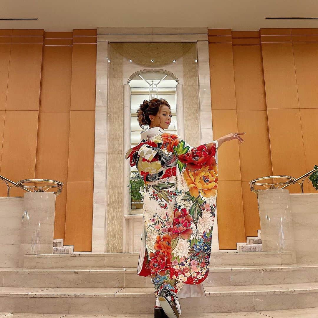 ゆきぽよさんのインスタグラム写真 - (ゆきぽよInstagram)「去年も呼んでいただいた一蔵さんの KIMONO Awards👘💗💗💗  福岡県の予選、KIMONO partyに 特別審査員として行ってきました🥰  日本一の着物ブランド🧚✨ 伝統的なデザインから今っぽい カジュアルな物まで沢山素敵な着物を 身にまとった素敵な女性だらけで 眼福でした日本最高🙏✨   #一蔵  #着物  #kimono」8月14日 23時13分 - poyo_ngy
