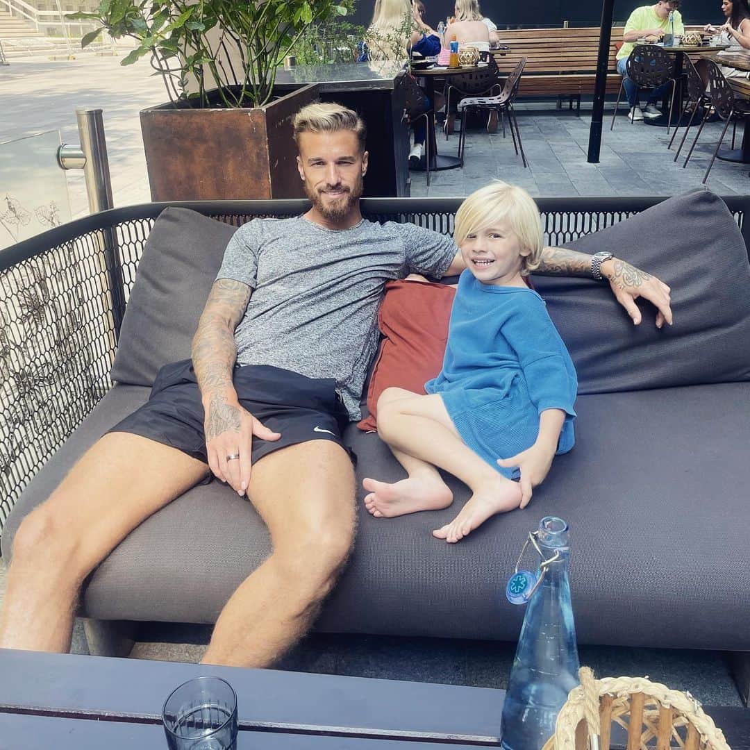 ジョー・ベネットのインスタグラム：「😍❤️」