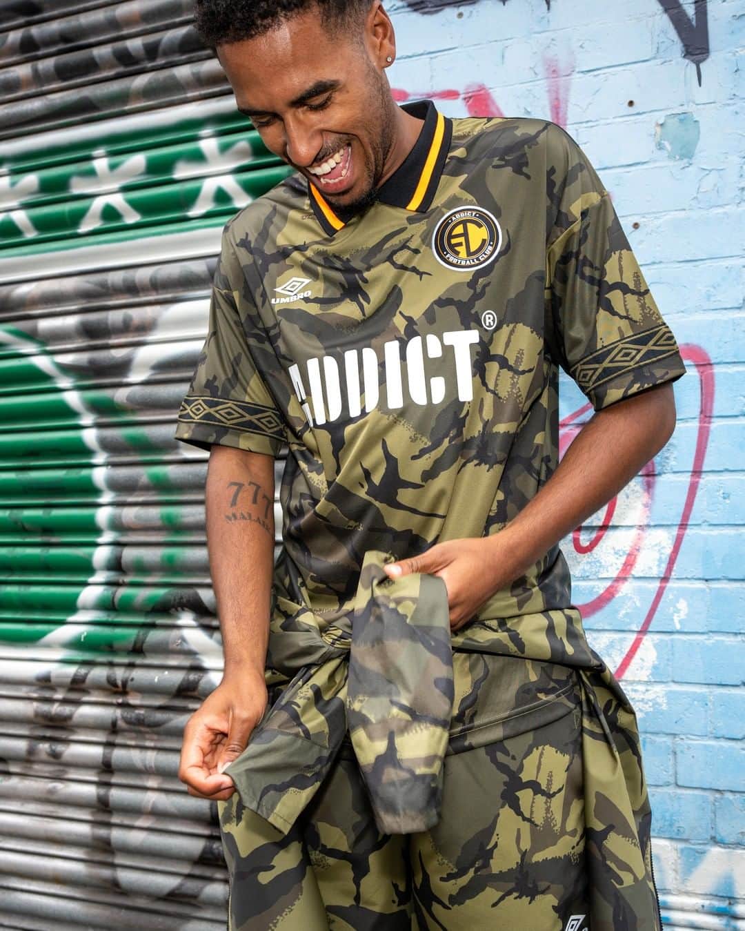 アディクトのインスタグラム：「Joining the dots between @umbro’s passion for football lifestyle and our design-rich streetwear handwriting 👌  The new ADDICT FC collab, now on addict.co.uk   #UmbroxAddictFC」