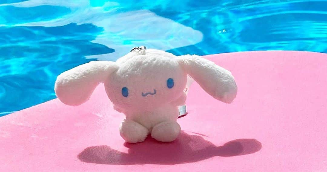 畑山亜梨紗のインスタグラム：「かわいい影」