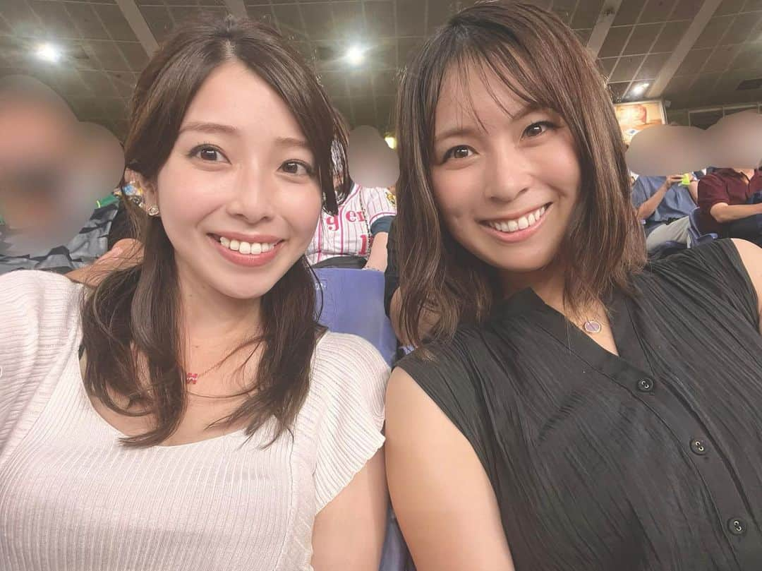 小椋寛子さんのインスタグラム写真 - (小椋寛子Instagram)「はるかちゃんと野球観戦⚾️ 久しぶりに会っていっぱい話せて嬉しかったー🥰 誘ってくれてありがとう☺️💕  撮影時のみマスク外してます。 #野球観戦 #京セラドーム大阪 #阪神タイガース #中日ドラゴンズ #元おは土  #リポーター #磯道はるか ちゃん」8月15日 14時18分 - ogura_hiroko