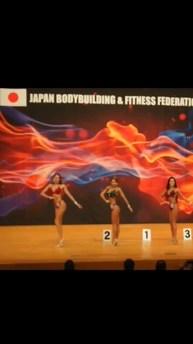 道端カレンのグルメインスタ