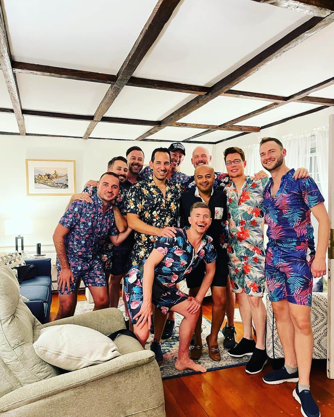 ジェフリー・バトルのインスタグラム：「House of Rompers!」