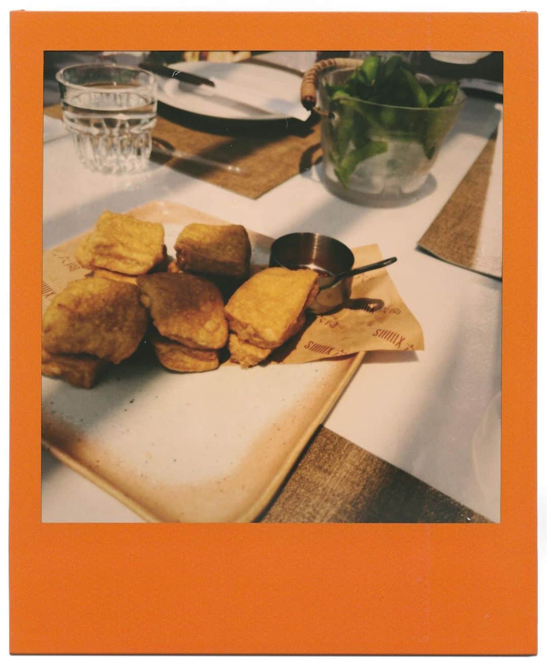 ビクトリアさんのインスタグラム写真 - (ビクトリアInstagram)「just a souvenir…🌞」8月15日 18時20分 - victoria02_02