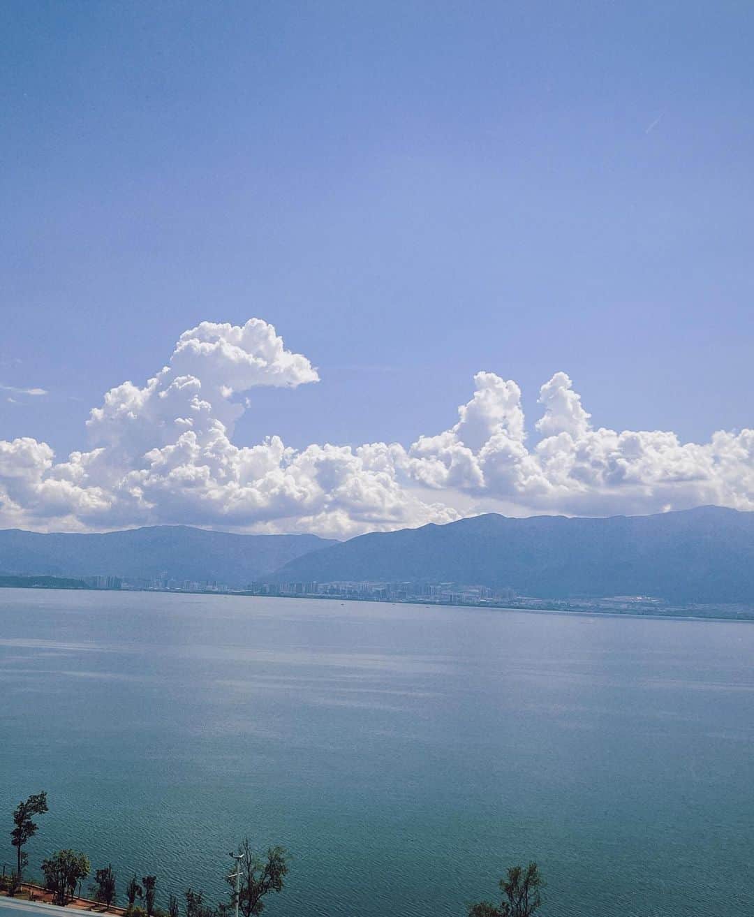 ビクトリアさんのインスタグラム写真 - (ビクトリアInstagram)「just a souvenir…🌞」8月15日 18時20分 - victoria02_02