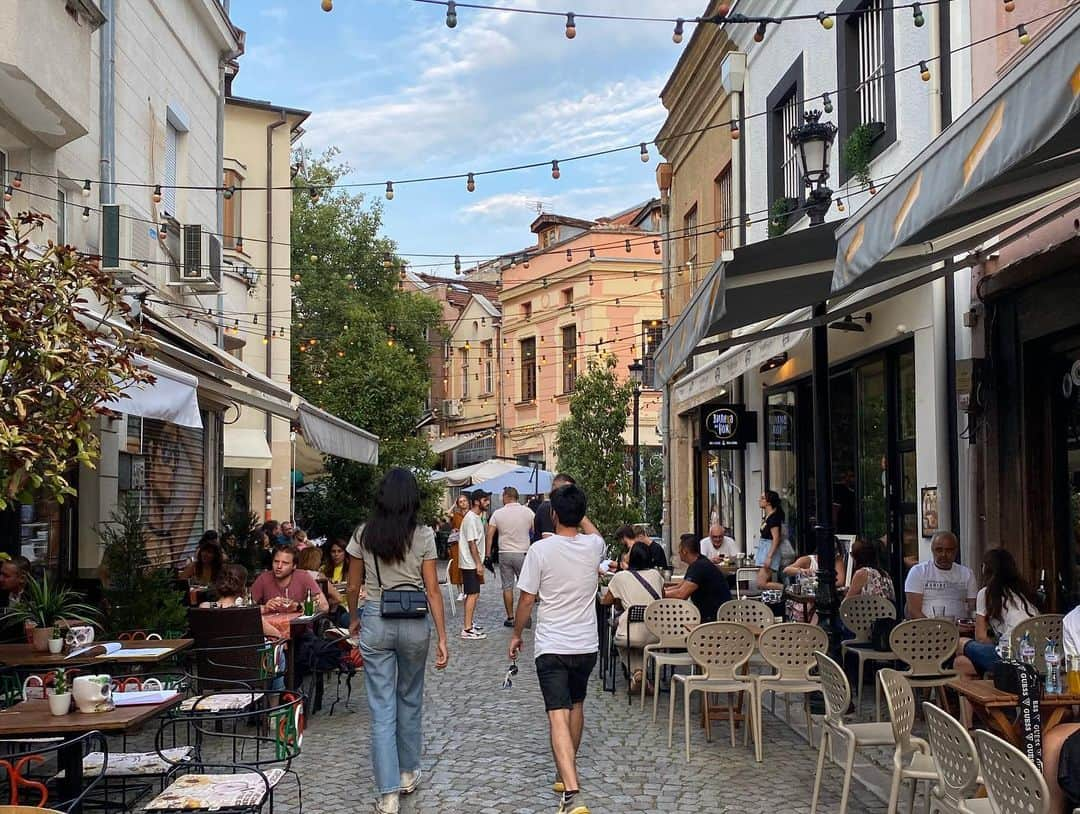 Francesca Realeさんのインスタグラム写真 - (Francesca RealeInstagram)「Plovdiv, we love you 💌even though our car ran out of battery on the way home.」8月16日 0時41分 - francescareale