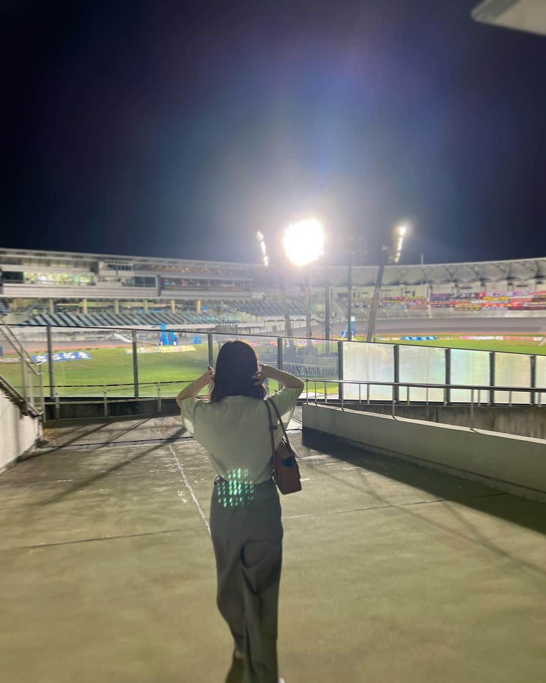 田村響華のインスタグラム：「⁡ ⁡ 初の西武園競輪場 ⁡ 今回も取材エリアに立ち入らせてもらいました！ いつも沢山勉強させてもらっています。 関わらせてもらっている事に感謝！ ⁡ ☺︎☺︎☺︎ ⁡ #競輪 #西武園競輪場 #KEIRIN  ⁡ ⁡ ⁡ ⁡」