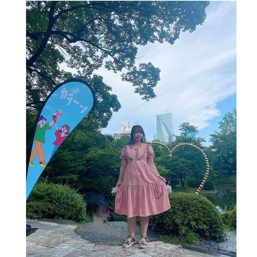 岩村捺未のインスタグラム：「久しぶりの投稿になっちゃった！　 みなさん夏たのしんでる〜？🌞　  私服載せます🐈💛　  ワンピース👗@mignon.ladies   ピンクめちゃくちゃかわいくない？🥺　 ピンク着てるとテンションあがるのです🙋‍♀️  この夏お気に入りのワンピ💘　 たくさん着てます🫶 サイズは3Lです🙋‍♀️      #ぽっちゃり #ぽっちゃり女子  #ぽっちゃりコーデ #ぽっちゃりワンピース #mignon #大きいサイズのワンピース専門店mignon」