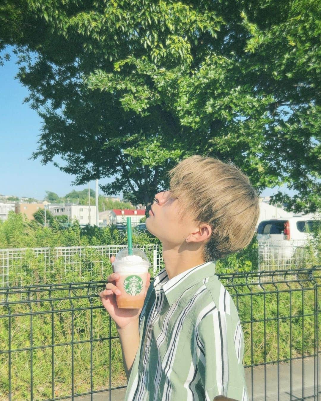 中野蒼空のインスタグラム：「🥯☕️🍑🌲 ⁡ ⁡ ⁡ ⁡ ⁡ ⁡ ⁡ ⁡ ⁡ ⁡ ⁡  #今日好き  #今日好きになりました  #セブ島編  #高校生 #04  #ootd  #instagood  #starbucks  #スタバ」