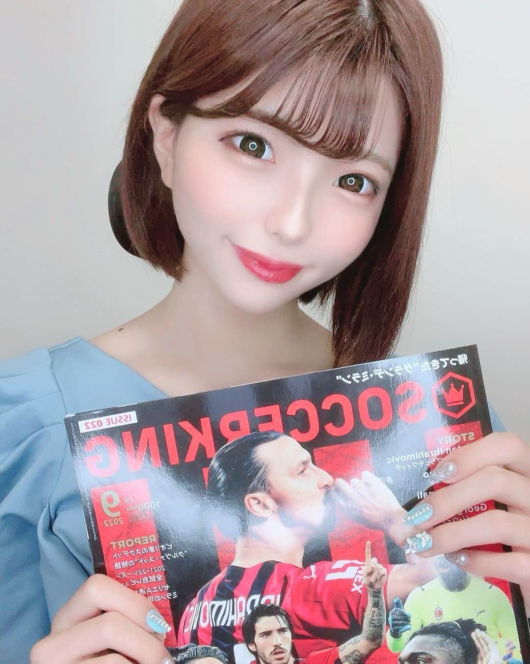 ななぷりんさんのインスタグラム写真 - (ななぷりんInstagram)「8/15に発売したSOCCERKING 9月号に 2ページ掲載されています⚽️ ACミランのユニフォームを着ています🥰 全国の書店やAmazon等で購入出来るので是非見て下さい✨」8月16日 18時59分 - nana__530