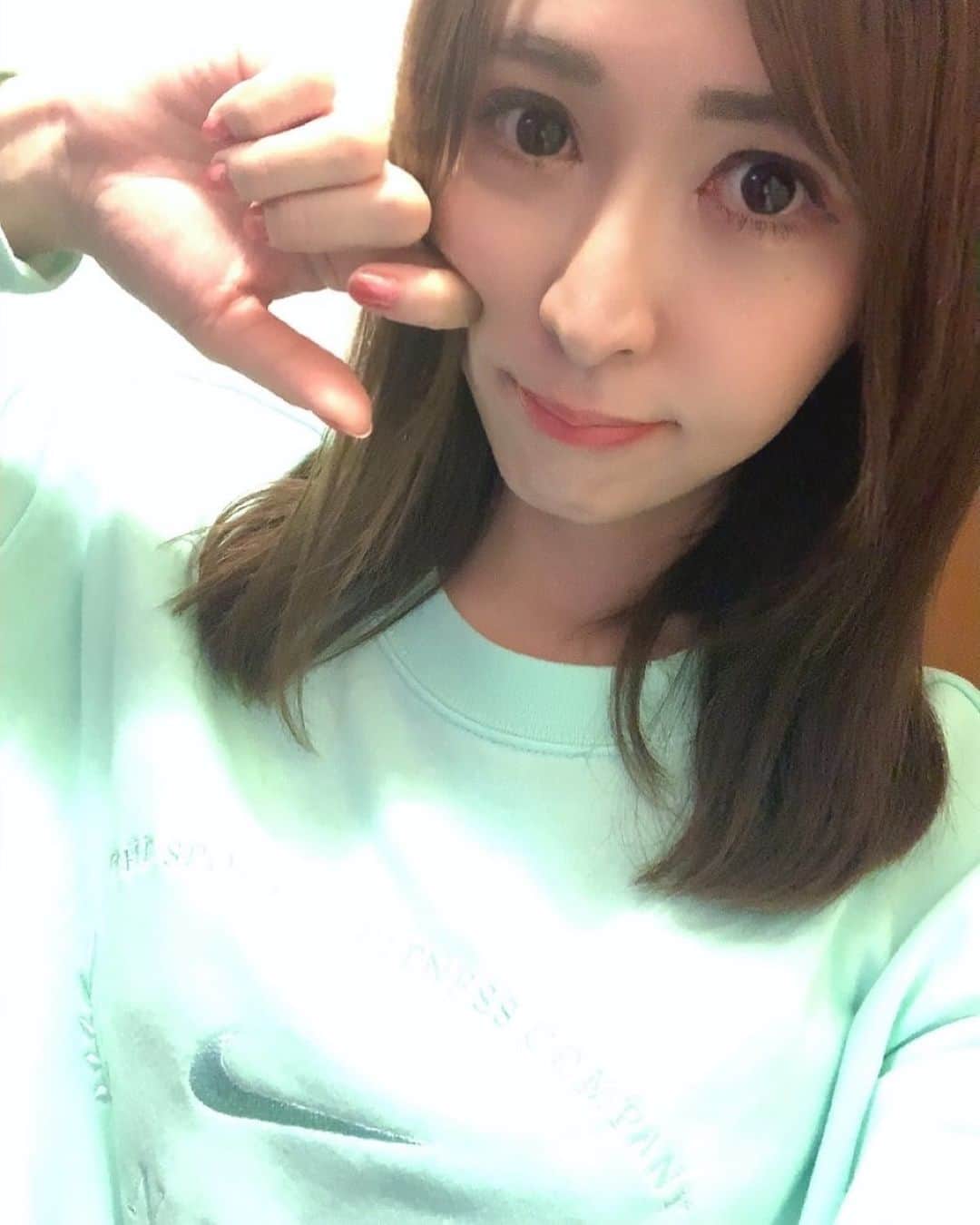 のインスタグラム：「ライブ配信予選3位決勝進出🥹  ありがとうございます😭💗  フジテレビ　「ポップUP！」にて 私の配信風景を放映されます🥺  「バーチャル冒険アイランド」  1位～５位までの人が出演します🥹  2022年8月19日放送されます✨ 見てね💗  決勝は8月21日21時までなので応援に来てくれたら嬉しいです✨　 ストーリーから飛べるようにします♥️  #フジテレビ　#ポップUP  #ライバー #モデル　#グラビア　#昼の情報番組 #LINELIVE」