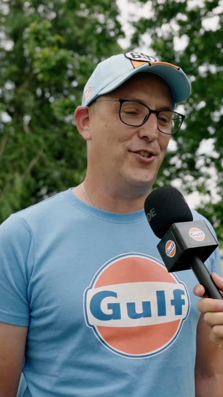 McLaren Automotiveのインスタグラム：「We asked @fosgoodwood how they'd describe Gulf in 3 words & it's fair to say we were feeling the #GulfLove. ​  Now it's your turn, drop what you love about Gulf in the comments👇​  #GulfOil #GulfxMclaren #TogetherWeAreUnstoppable #FOS​」