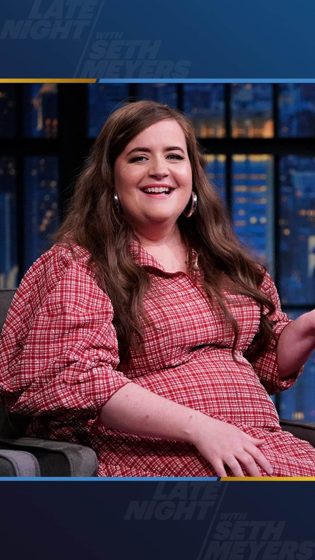 エイディー・ブライアントのインスタグラム：「@aidybryant’s high school experience was nothing like that of her classmate Meghan McCain.⁠ Check out more classic Aidy Bryant appearances on #LNSM at the link in our bio!」