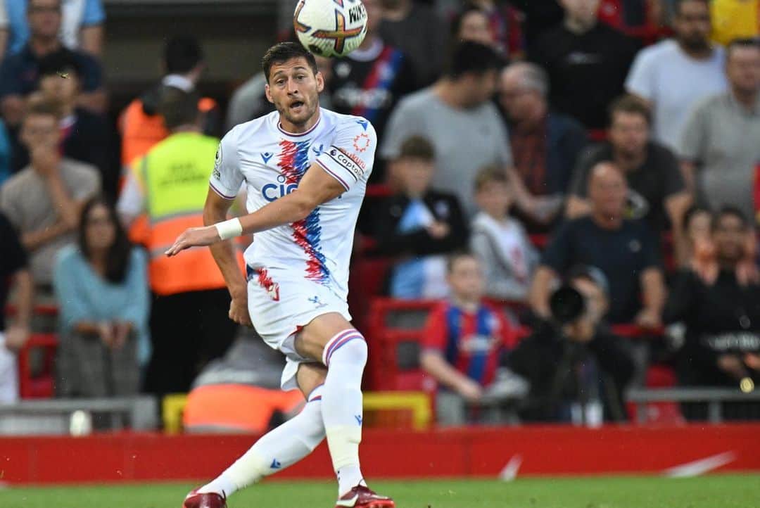 ジョエル・ワードのインスタグラム：「Top performance from the lads last night 🔴🔵 @cpfc」