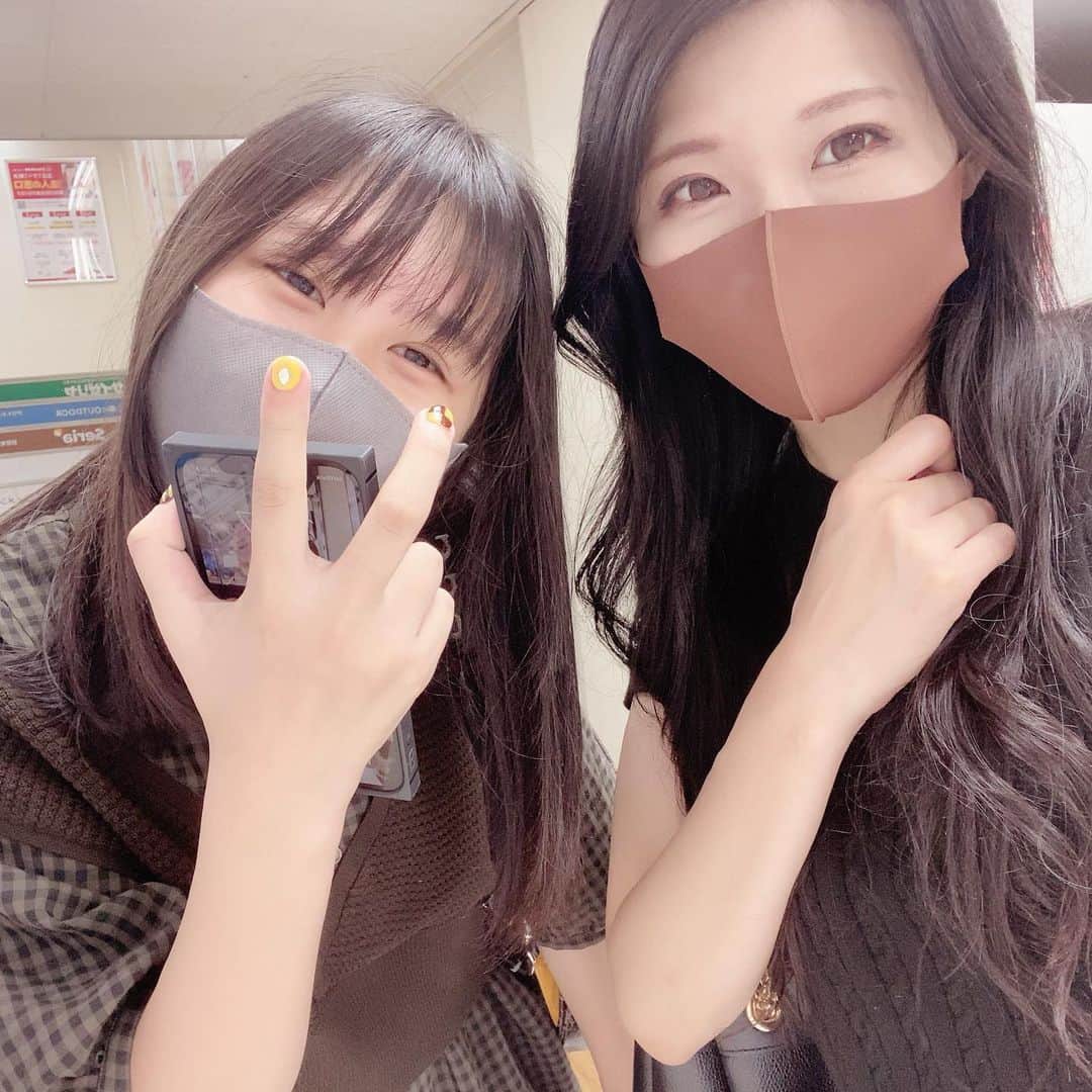 のインスタグラム：「これのちょっと違うver.をゆわが投稿してたかな😊 めったに一緒に撮れない娘です笑  @yuwa_d2」