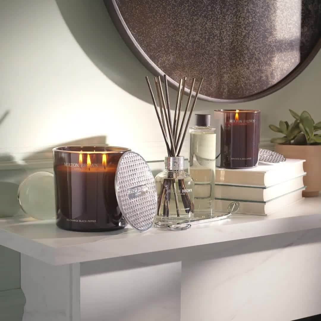 モルトンブラウンのインスタグラム：「Our new Home Fragrance collection boxes are smaller and at least 46% lighter than our previous design. This means we can transport them more sustainably to your doorstep.」