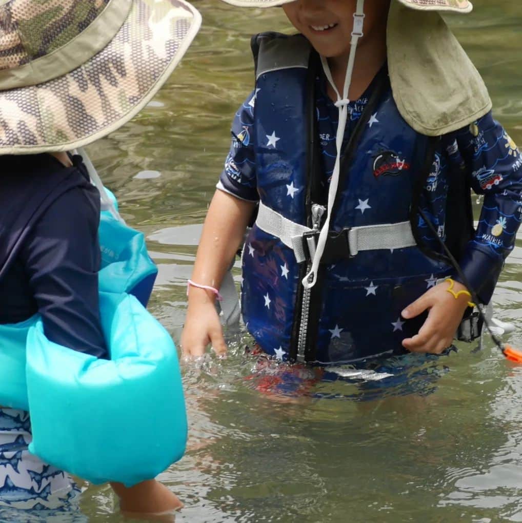 宮下ともみのインスタグラム：「暑い暑い夏休み🏕 いい経験がたくさんできたね❤魚は…釣れませんでした。てか暑くてすぐに退散😂」