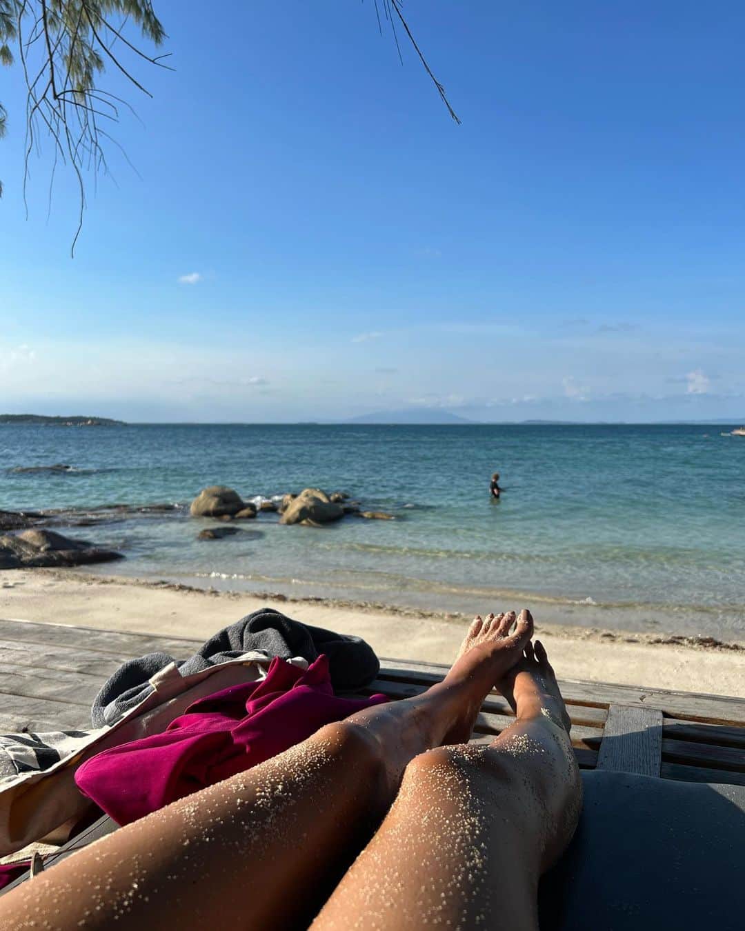 イプシー・キーラティのインスタグラム：「unplug 💙」