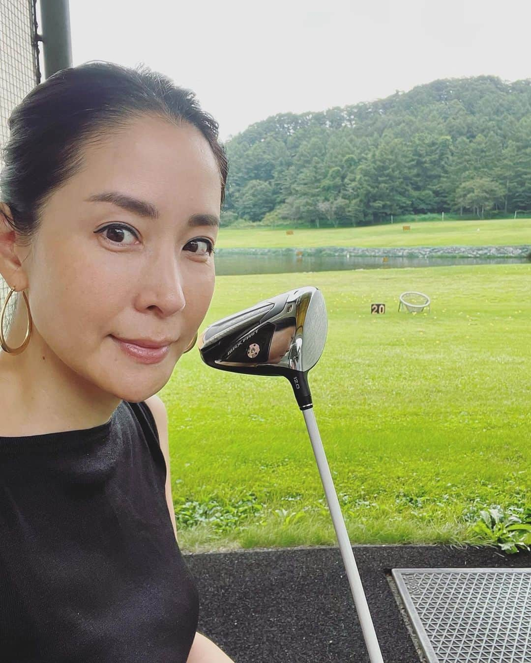 内田恭子さんのインスタグラム写真 - (内田恭子Instagram)「仕方ないけれど。 海にゴルフにと、今年の夏は焼けたな。 ま、秋になったら後悔しよう。それまで楽しもう！  Sun tanned from spending so much time in the sun!!  #suntan #summer #日焼け #いいじゃないか #後で対処を考えよう　#テキトーに #夏だもの  #内田恭子 #kyokouchida」8月17日 15時55分 - kyoko.uchida.official