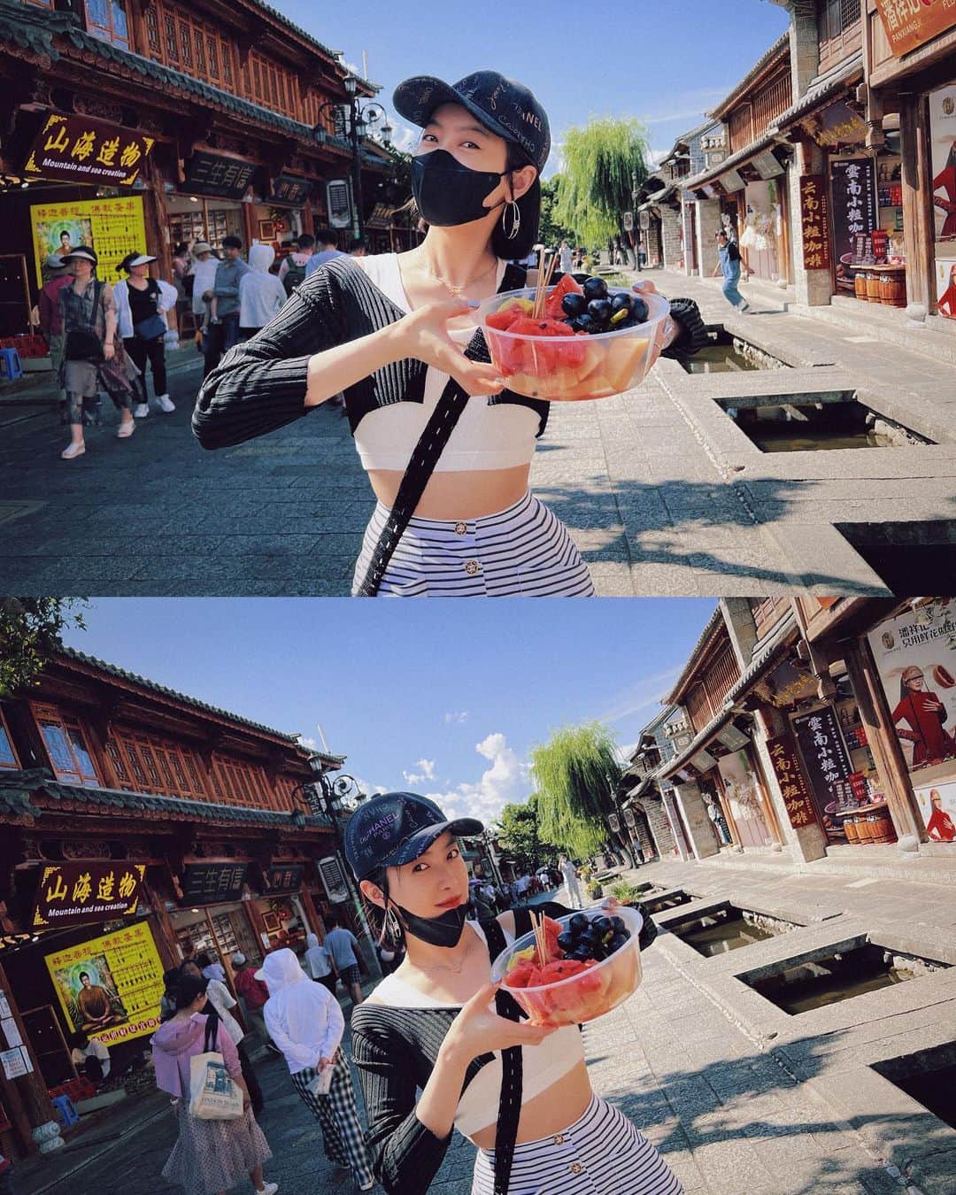 ビクトリアさんのインスタグラム写真 - (ビクトリアInstagram)「大理古城☀️」8月17日 23時17分 - victoria02_02