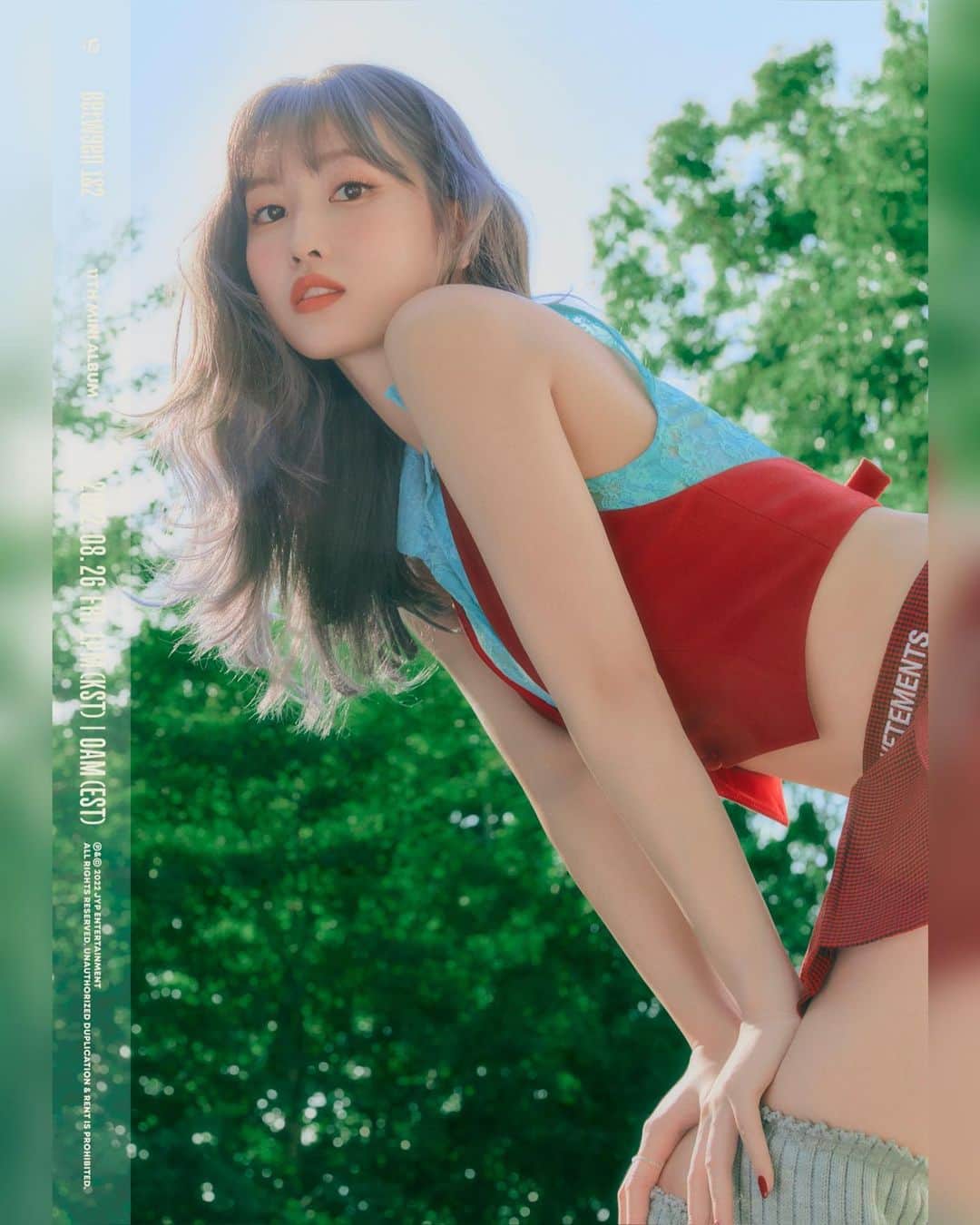 TWICEさんのインスタグラム写真 - (TWICEInstagram)「TWICE 11TH MINI ALBUM "BETWEEN 1&2"  Concept Photo for ONCE MOMO  Release on 2022.08.26 FRI 1PM KST/0AM EST  📌"BETWEEN 1&2" Pre-save & Pre-order https://TWICE.lnk.to/BETWEEN1and2  #TWICE #트와이스 #BETWEENONCEandTWICE #TalkthatTalk」8月19日 0時03分 - twicetagram