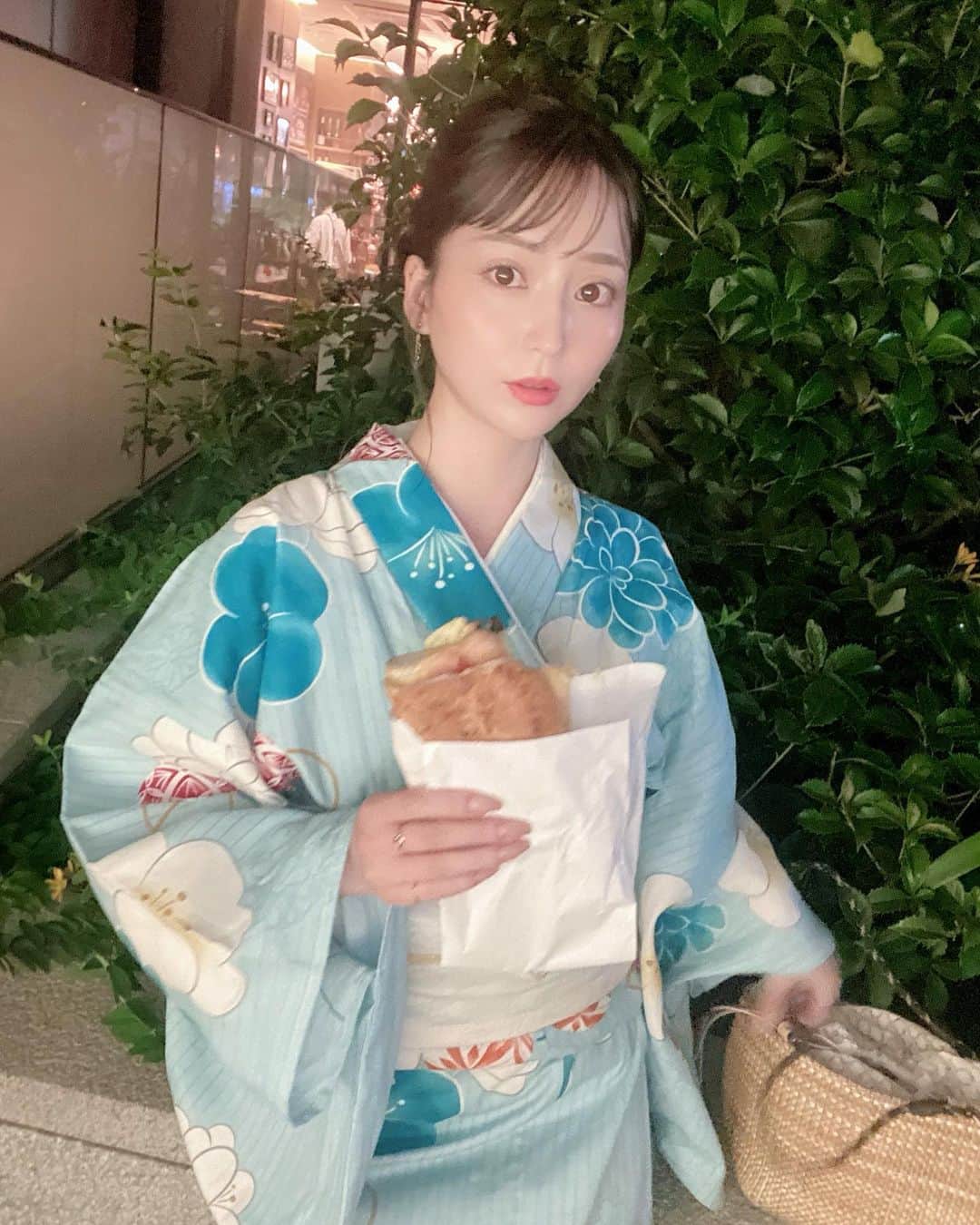 堀尾実咲のインスタグラム：「縁日行ってきたっ💫  浴衣着たの👶💙るんっ  夏ぅぅうううっ  #縁日 #大手町縁日 #夏祭り #お祭り #祭り #浴衣 #浴衣女子 #浴衣デート #浴衣ヘア」