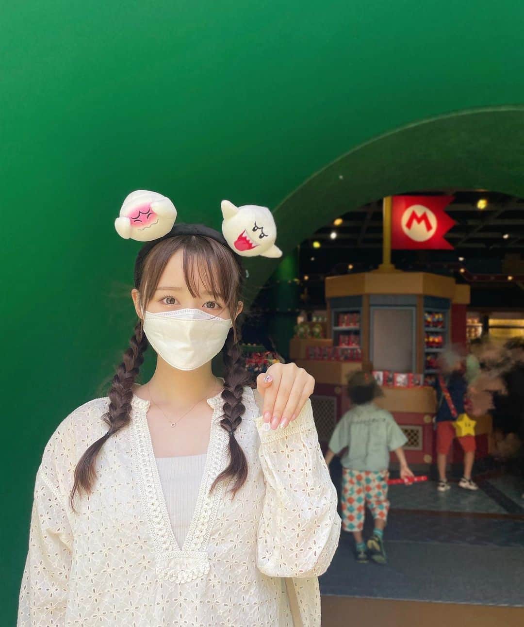 のインスタグラム：「スーパーニンテンドーワールド🍄 ⁡  小学生の頃は弟とNewスーパーで遊んでたから 世界観に興奮したし懐かしくなりました！ ⁡ Wiiばっかりやってたあの時代に戻りたい🥺 ⁡ ⁡ ⁡ ⁡ #スーパーニンテンドーワールド #ニンテンドーワールド #ユニバーサルスタジオジャパン#ユニバ#USJ#usjフード」