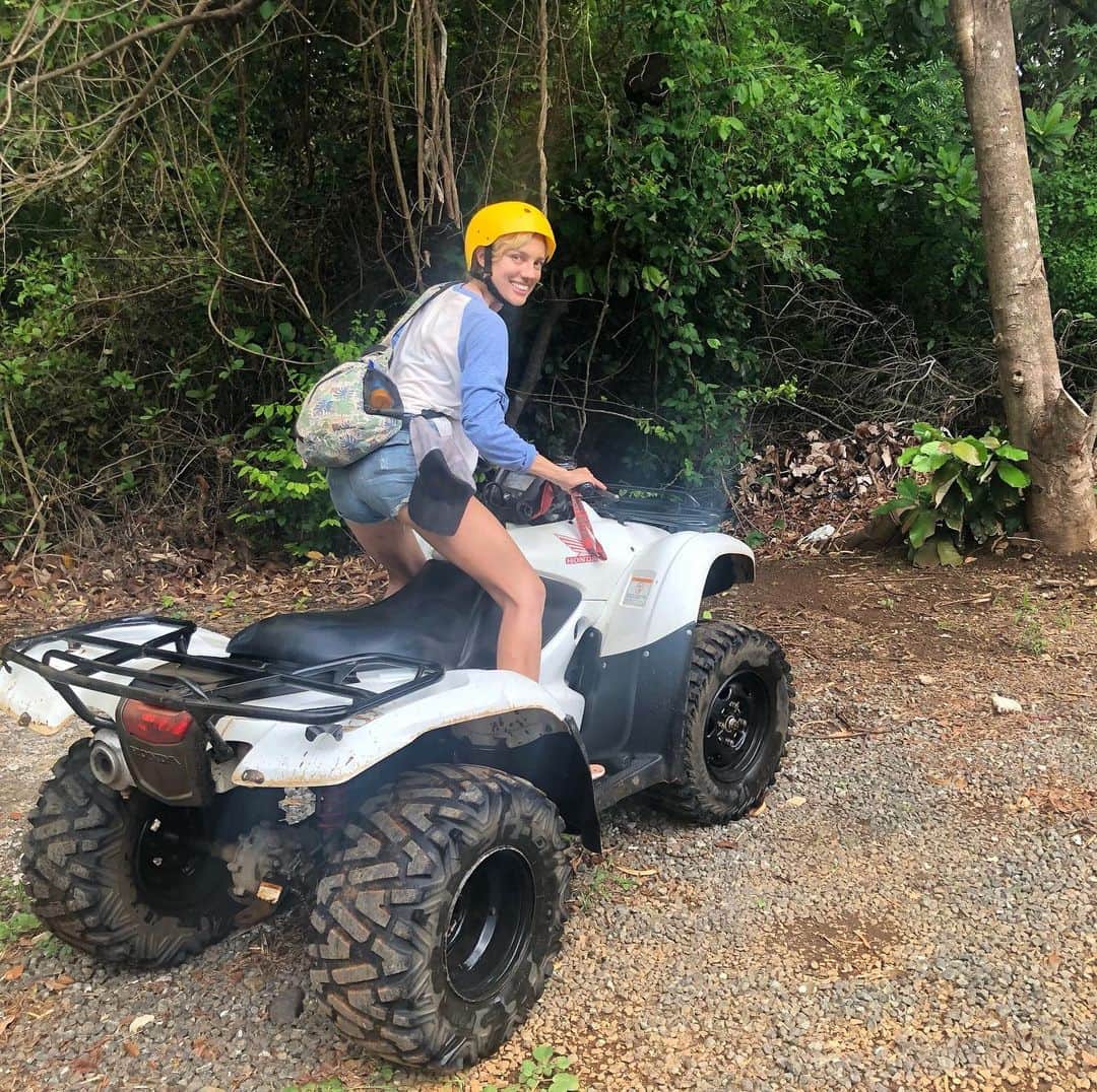 バール・パリーのインスタグラム：「Crime and punishment, ATV edition. (Or can this be considered a facial mud mask? 🧖‍♀️💁‍♀️)」