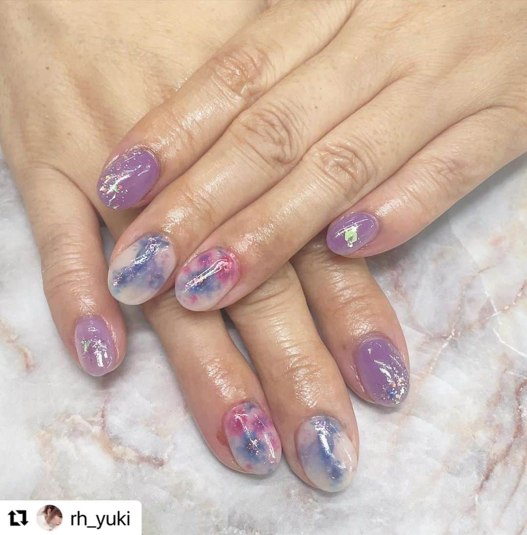 ネイルスタンド　ツメコのインスタグラム：「#Repost @rh_yuki with @use.repost ・・・ #tsumeco #ツメコ #ネイル #nail #プリンターネイル #ネイルプリンター #nailprinter #ネイルデザイン #原宿 #美爪 #네일 #japan #tokyo #일본 #네일아트 #プチプラ #安い #女子会 #可愛い #ニュアンスネイル #ジェルネイル#gelnail#パープルネイル#春ネイル#夏ネイル」
