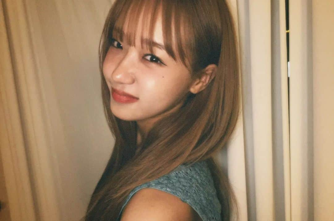 チェ・ユジョンさんのインスタグラム写真 - (チェ・ユジョンInstagram)「literally glowing」8月19日 1時29分 - yoojung_weme