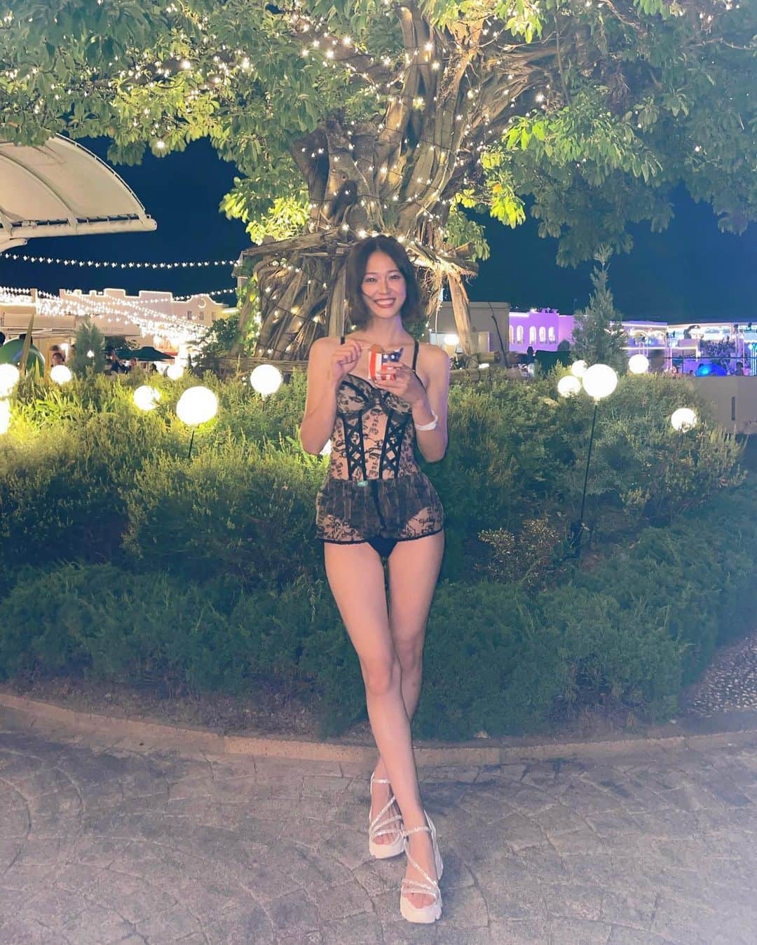 橘香恋のインスタグラム：「おはようございます🥰 ⁡ 前回の投稿に イイネとコメントありがとうございます💗 ⁡ ⁡金曜日✨ 毎日お疲れ様ですっ🤍 ⁡ ⁡ ⁡ ⁡ ⁡ ⁡ ⁡ ⁡ #橘香恋 #タレント #グラビア #グラドル #インスタグラビア #水着 #ポートレート #ファインダー越しの私の世界 #被写体 #レースクイーン #racequeen #supergt #japanesegirl #cosplaygirl #japanesemodel #kawaiigirl #gravure #コスプレ #美脚 #ダイエット #萌 #自拍 #照片 #BUSOU #ビジョビ #撮影会 #水着コーデ #ラグーナテンボス #ナイトプール #swimwear」